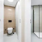 Rentero Modern Spacious In Apartmán