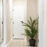 Apartmán Rentero Modern Spacious In