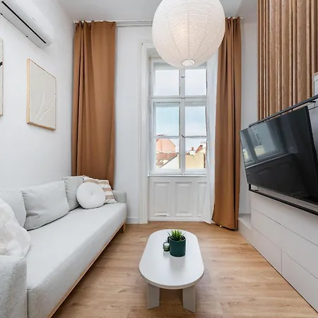Apartament Rentero Modern Spacious In