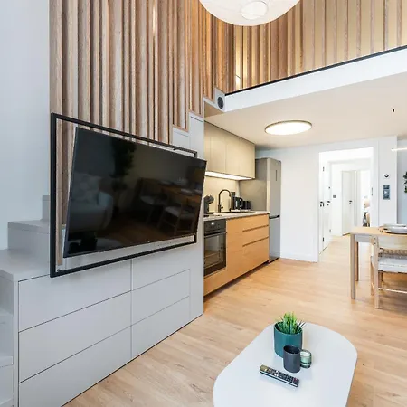 Rentero Modern Spacious In
