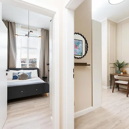 Rentero Modern Spacious In Apartament