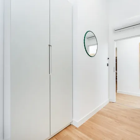 Apartament Rentero Modern Spacious In *