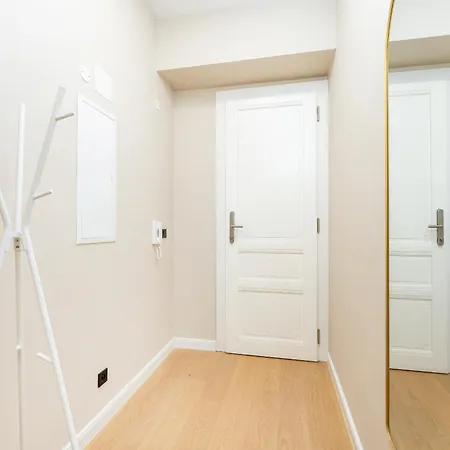 Rentero Modern Spacious In Apartament Praga