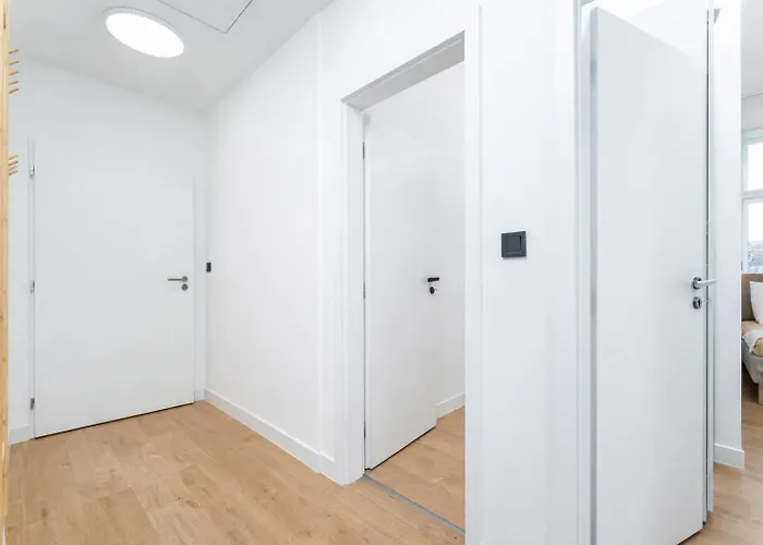 Rentero Modern Spacious In Διαμέρισμα *
