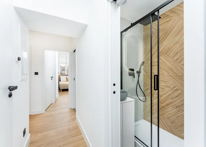 Rentero Modern Spacious In
