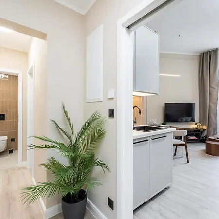 Rentero Modern Spacious In *