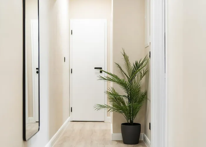 Apartment Rentero Modern Spacious In